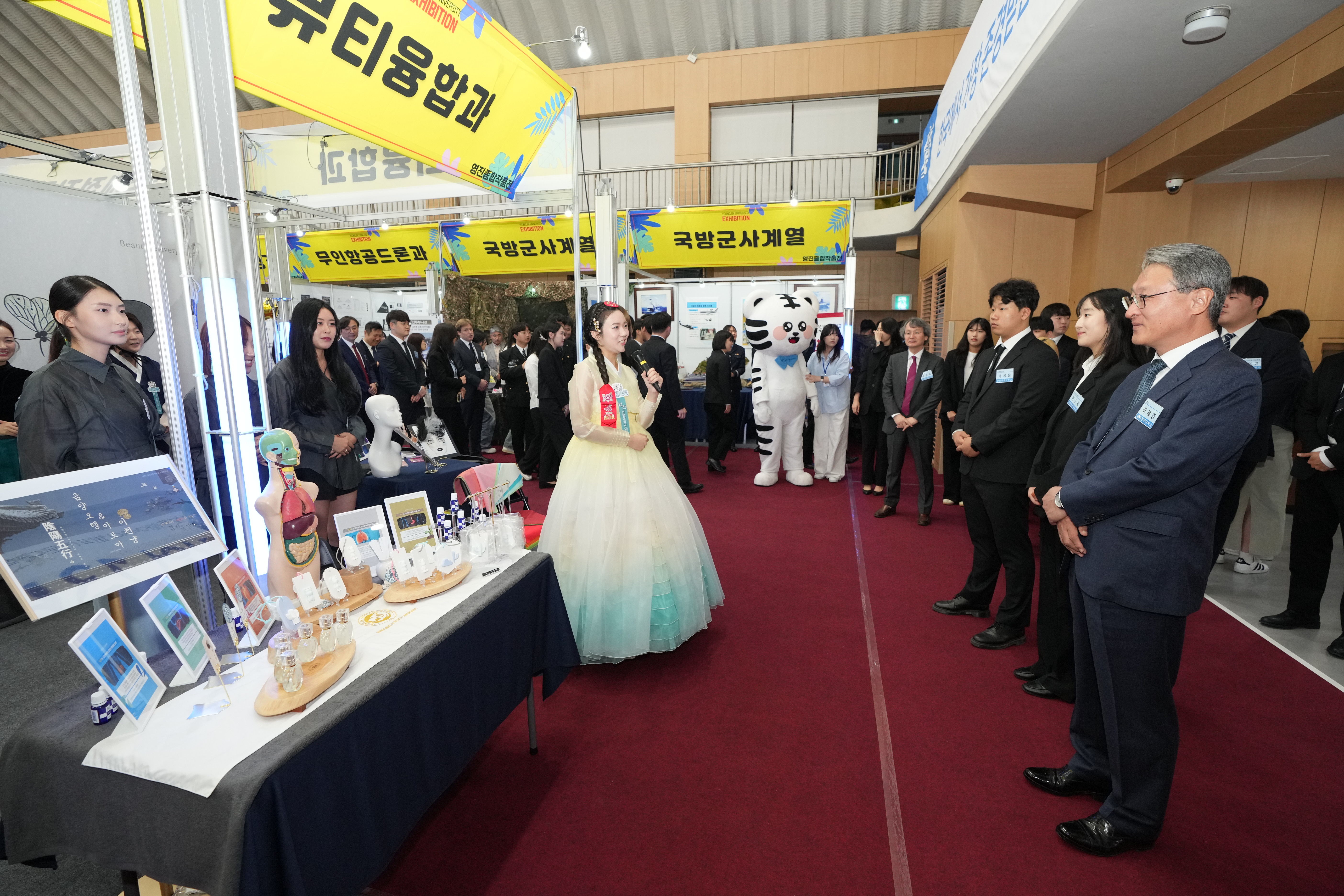 종합작품전1.JPG
