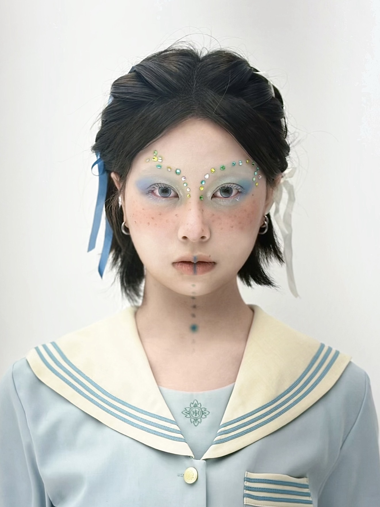 란샤오예_대학부_메이크업_패션메이크업_Icy Blue 1.jpeg